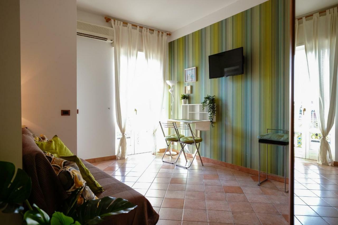 The Best Rent - City View Apartment Milano Esterno foto